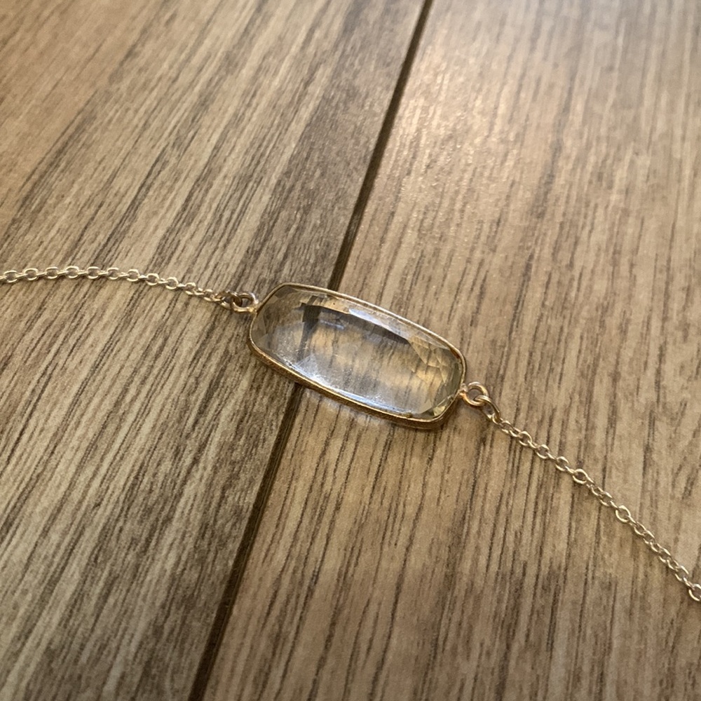 Translucent stone necklace - Picture 4 of 6